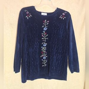 Casual Elements Vintage 100% Acrylic Blue Sweater Longsleeve Floral Embroidered